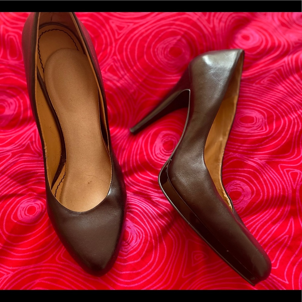 🇨🇦 Platform leather heels